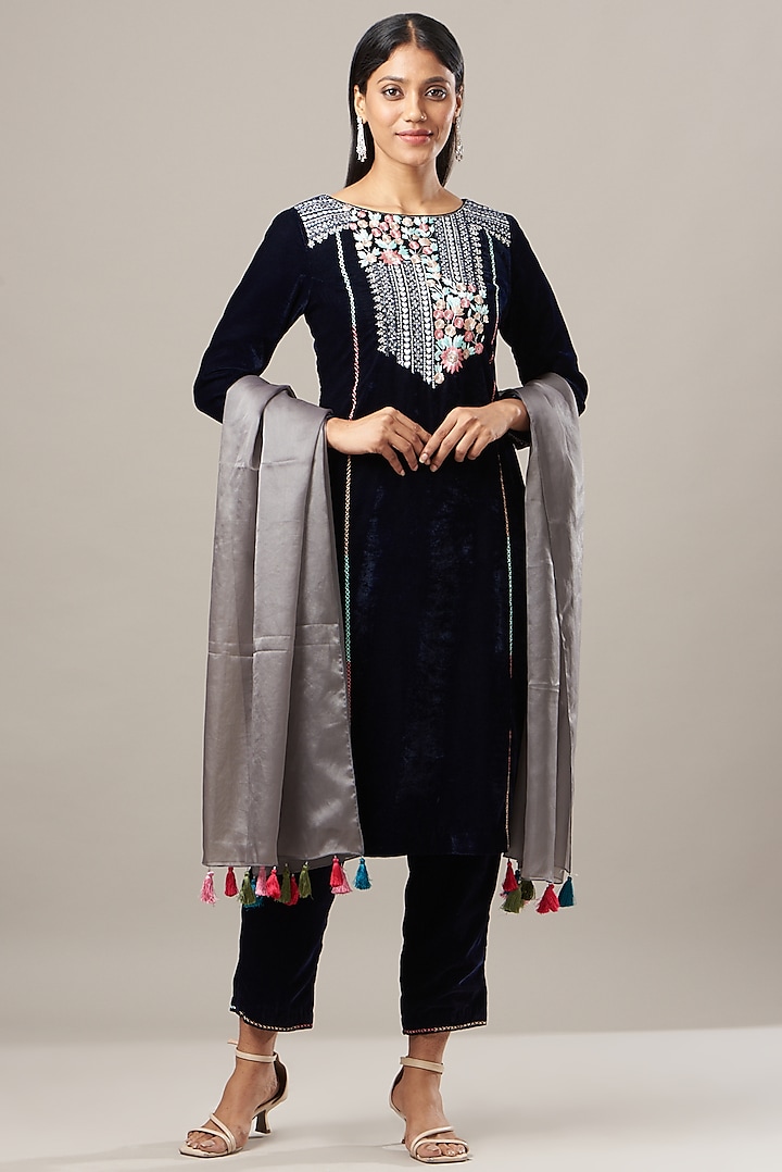 Midnight Blue Velvet Kurta Set by House of Tushaom