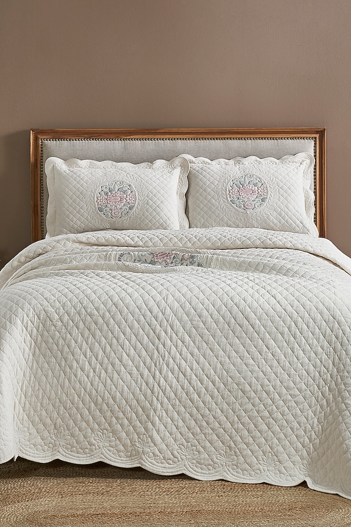 White & Pink Cotton Flex Fabric Embroidered Bedcover Set by HOUMN at Pernia's Pop Up Shop