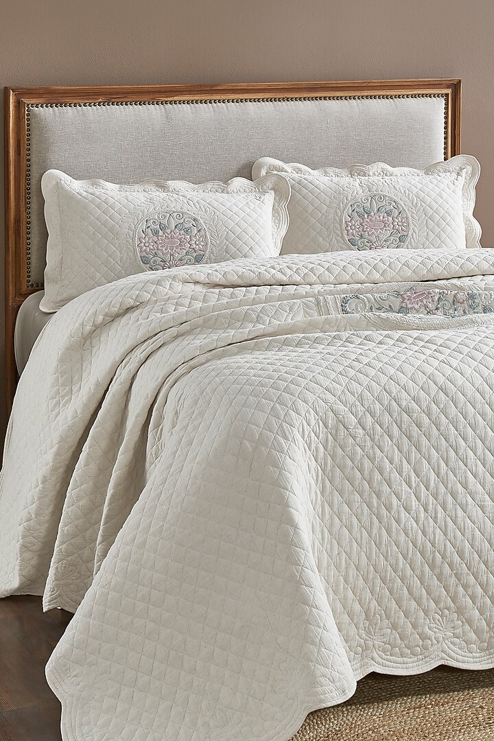 White & Pink Cotton Flex Fabric Embroidered Bedcover Set by HOUMN at Pernia's Pop Up Shop