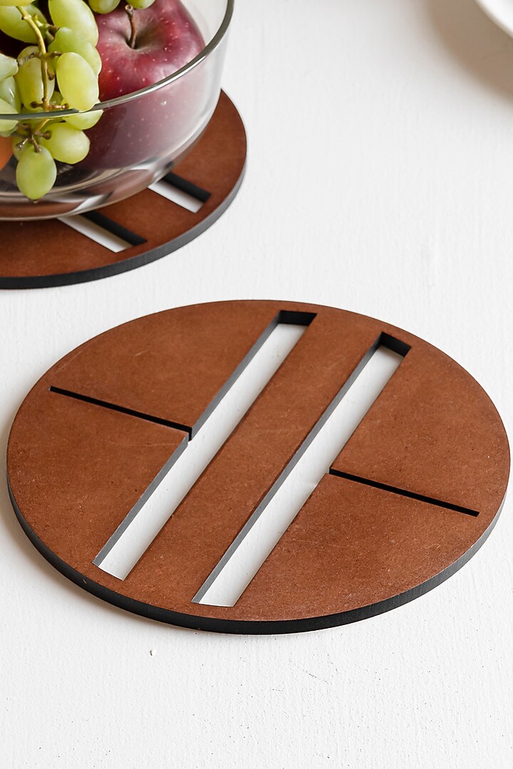 Brown Acacia Wood Trivet Set by HOUMN at Pernia's Pop Up Shop