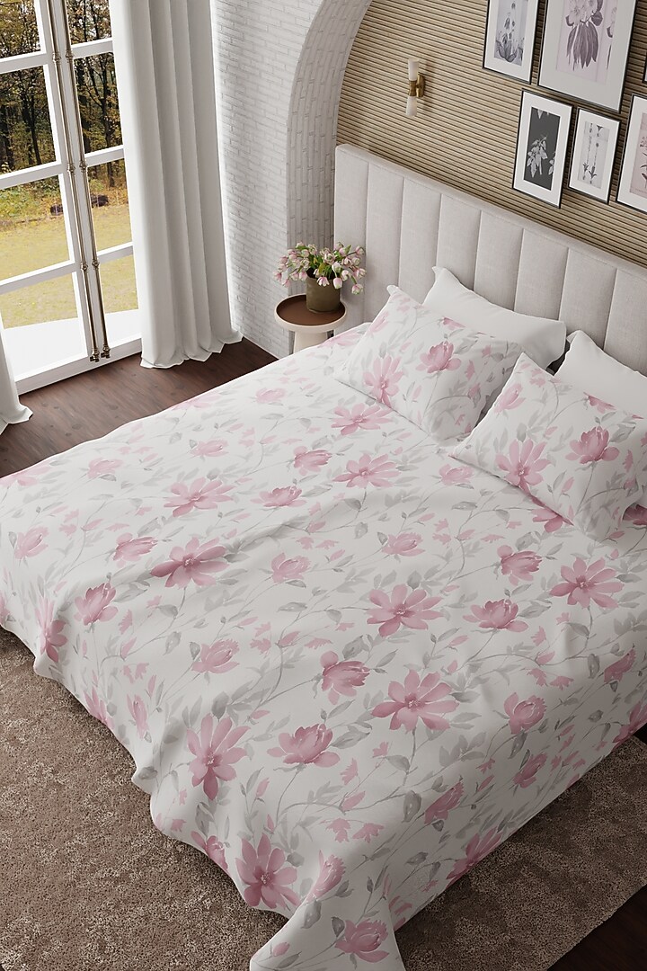 White & Pink Cotton Printed Bedsheet Set Of 3 by HOUMN at Pernia's Pop Up Shop