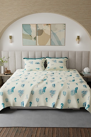 White & Blue Cotton Printed Bedsheet Set Of 3 by HOUMN