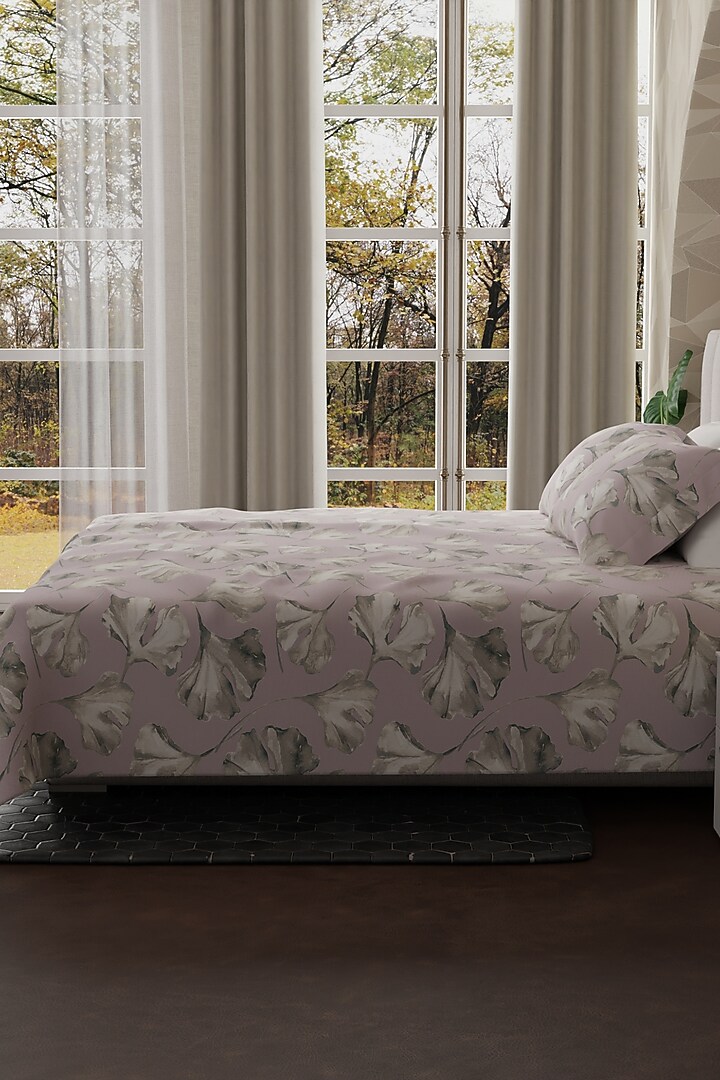Pink & White Cotton Printed Bedsheet Set Of 3 by HOUMN at Pernia's Pop Up Shop