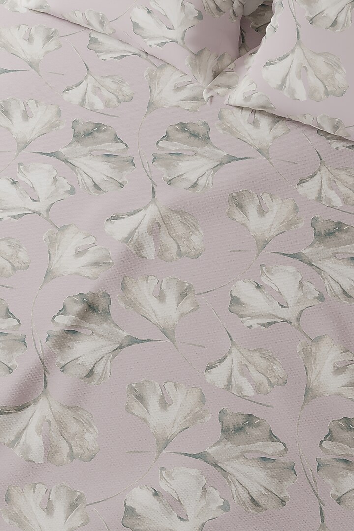 Pink & White Cotton Printed Bedsheet Set Of 3 by HOUMN at Pernia's Pop Up Shop