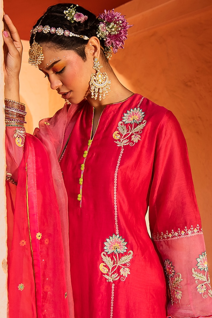 Rani Pink Embroidered Kurta Set by House of Dasmaya at Pernia's Pop Up Shop