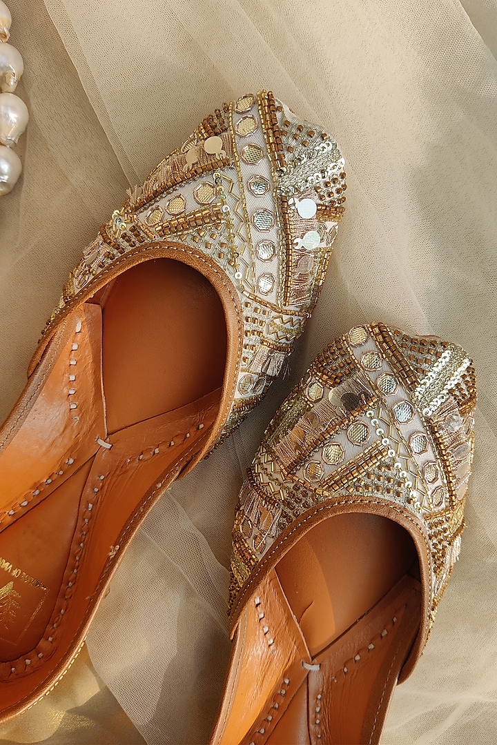 Ivory Embroidered Juttis by House of Vian