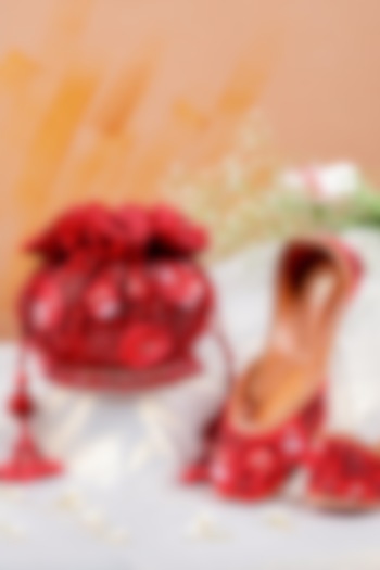 Red Velvet Embroidered Juttis & Potli Set by House of Vian at Pernia's Pop Up Shop