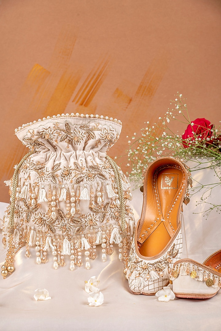 Cream Velvet Embroidered Jutti & Potli Set by House of Vian at Pernia's Pop Up Shop