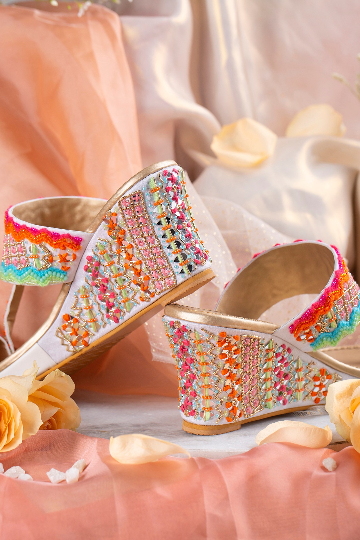 Colourful wedges 2024