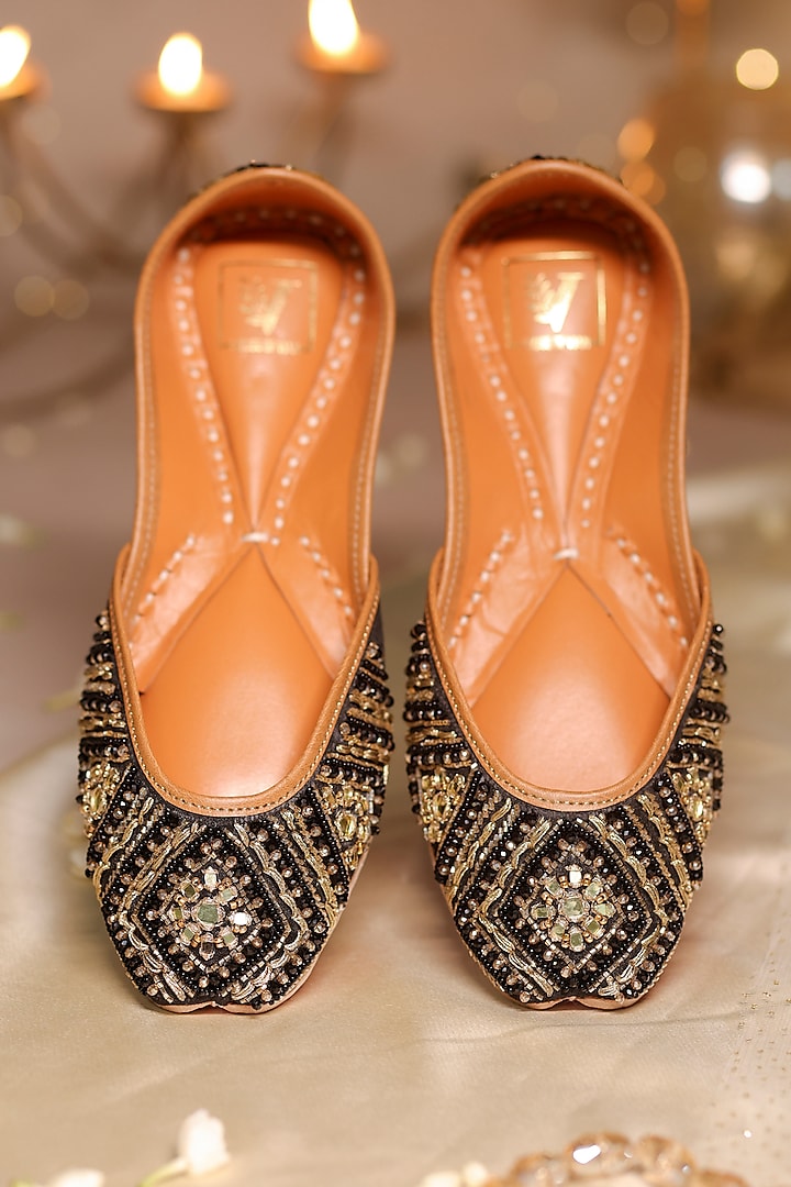 Black Dupion Silk Geometric Embroidered Juttis by House of Vian
