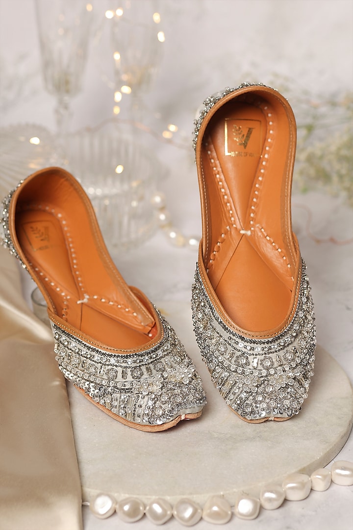 Silver Shimmer Banana Crepe Embroidered Juttis by House of Vian