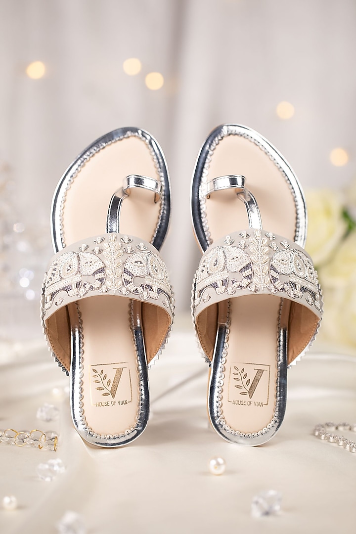 Silver Crepe Dabka Embroidered Kolhapuri Flats by House of Vian at Pernia's Pop Up Shop
