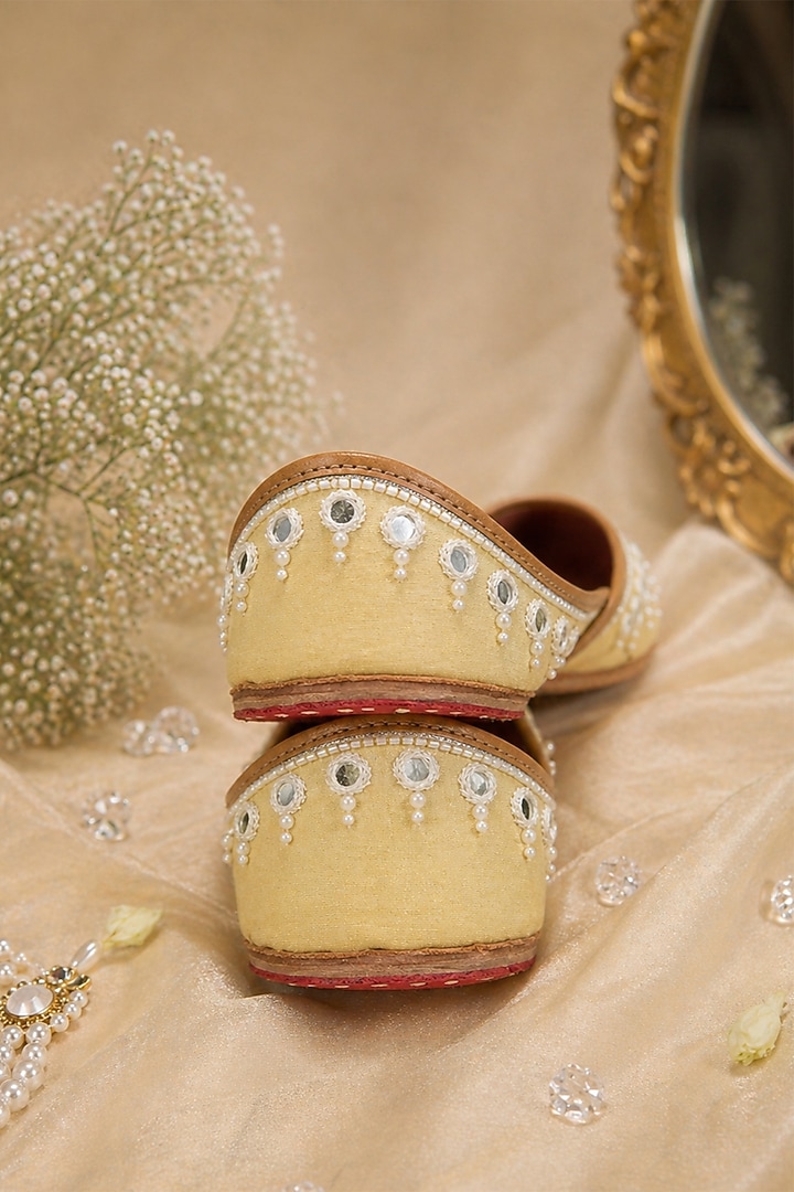 Yellow Dupion Silk Sequins Embroidered Juttis by House of Vian at Pernia's Pop Up Shop