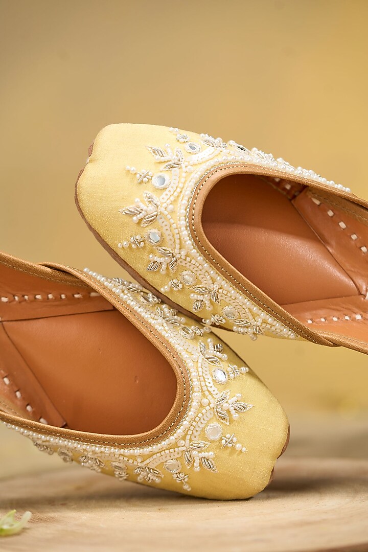 Yellow Dupion Silk Sequins Embroidered Juttis by House of Vian at Pernia's Pop Up Shop