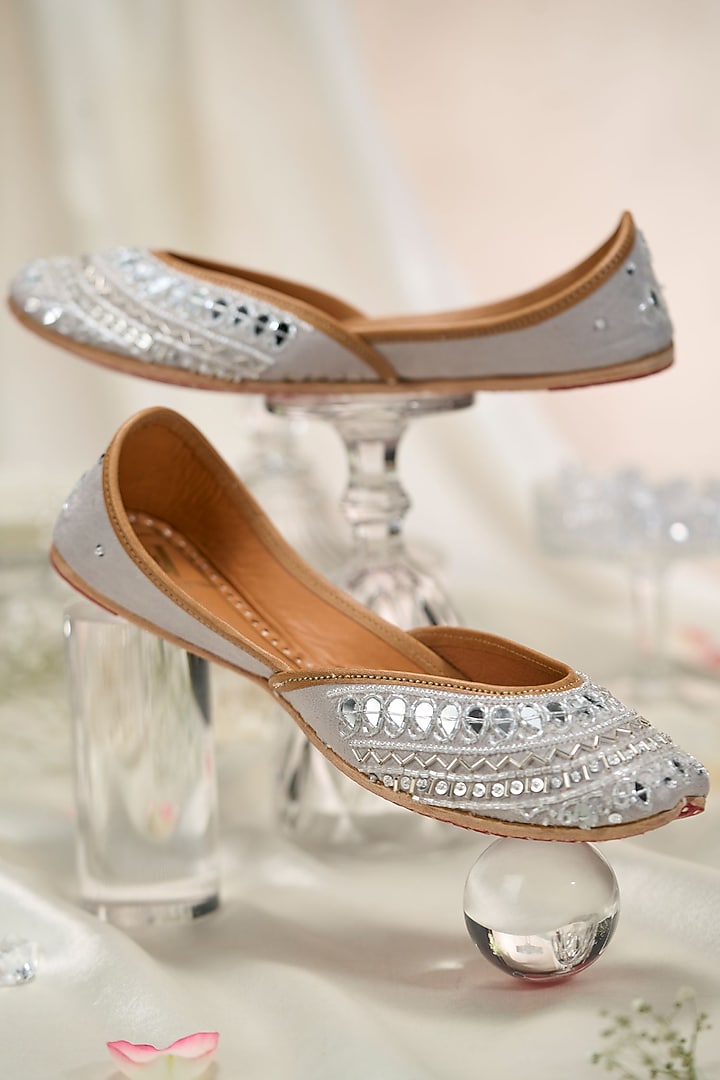Silver Suede Cutdana Embroidered Juttis by House of Vian at Pernia's Pop Up Shop