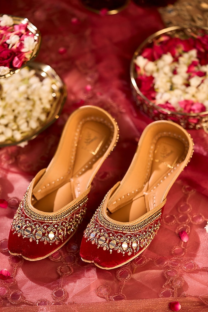 Red Velvet Sequin & Mirror Embroidered Juttis by House of Vian at Pernia's Pop Up Shop