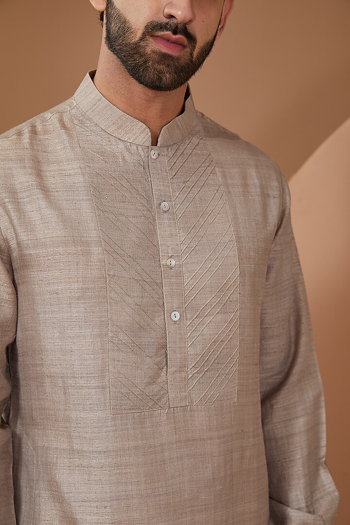 Mouse-Colored Matka Kurta Set by HEER RANJHA at Pernia's Pop Up Shop