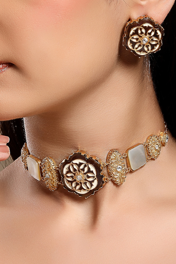 Micron Gold Finish Mother Of Pearl & Moissanite Kundan Polki Enameled Choker Necklace Set by Hrisha Jewels at Pernia's Pop Up Shop