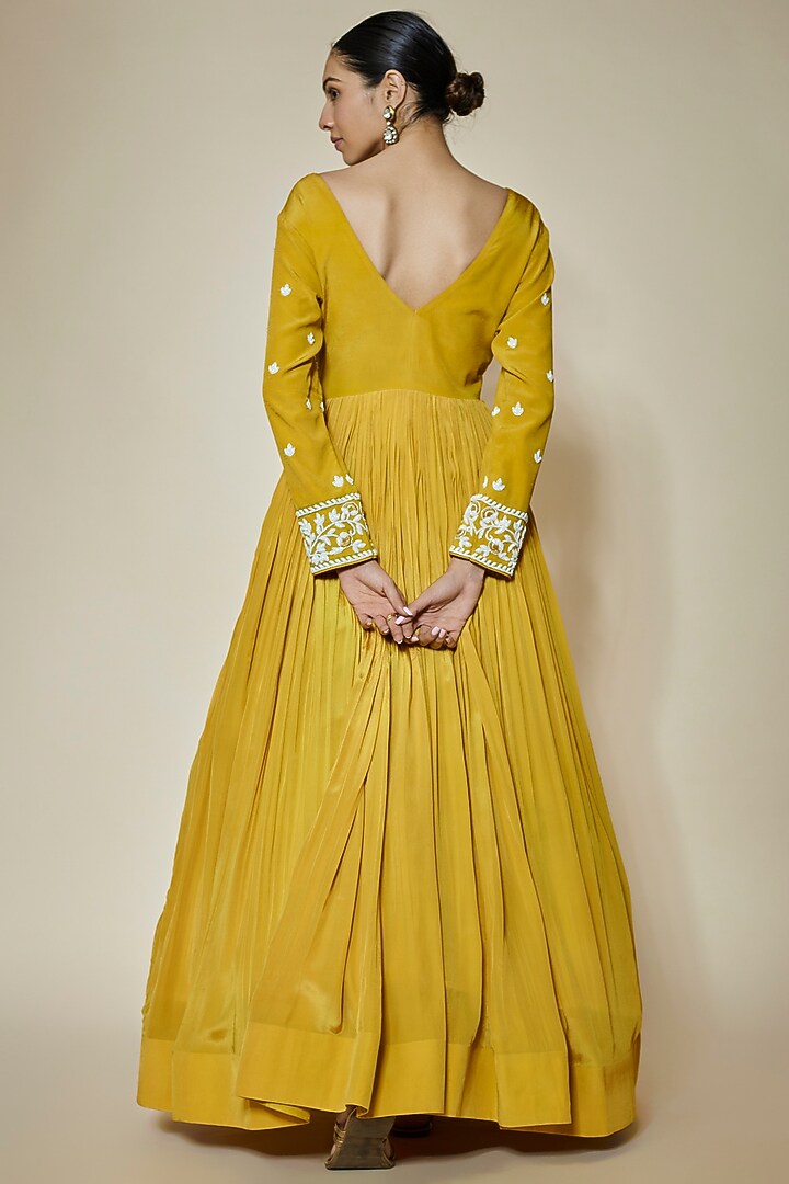 Yellow Crepe & Net Thread Embroidered Wedding Anarkali Set by HOUSE OF MAANSHREE at Pernia's Pop Up Shop