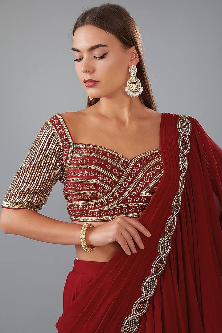 Red Georgette Hand Embroidered Skirt Wedding Saree Set by HOUSE OF MAANSHREE at Pernia's Pop Up Shop
