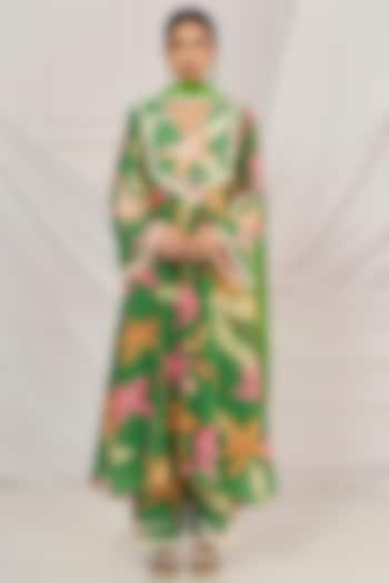 Leaf Green Georgette Floral Printed Kurta Set by Harshita Singhvi at Pernia's Pop Up Shop