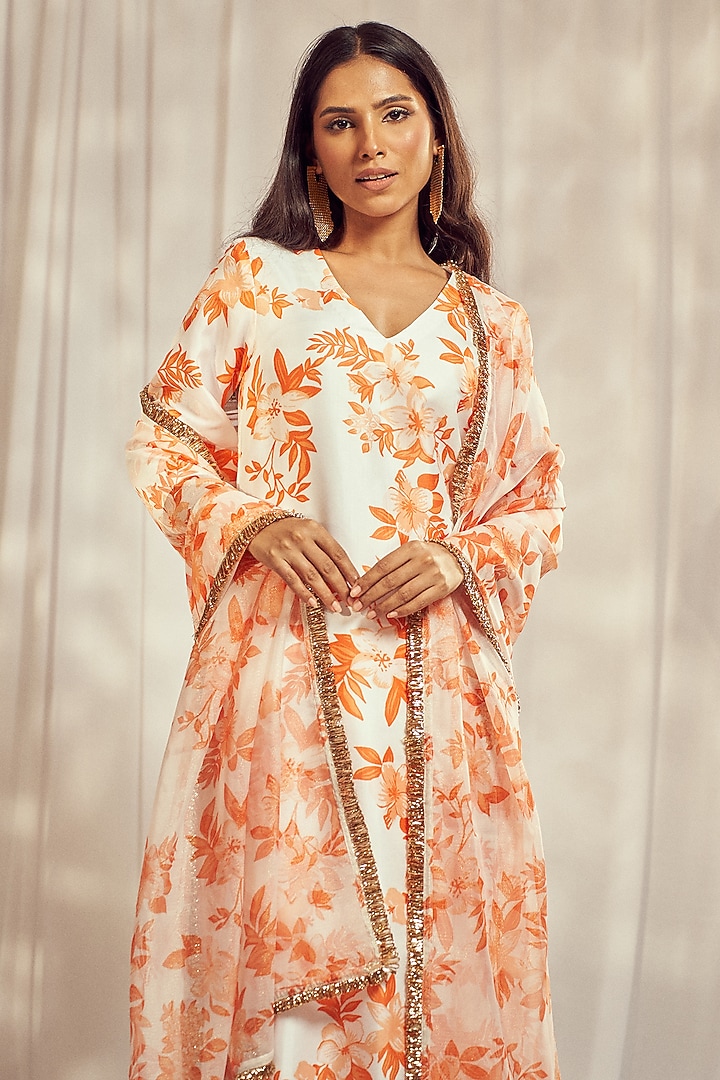Burnt Orange Tuscan Pink Floral Printed Kurta Set by Harshita Singhvi at Pernia's Pop Up Shop
