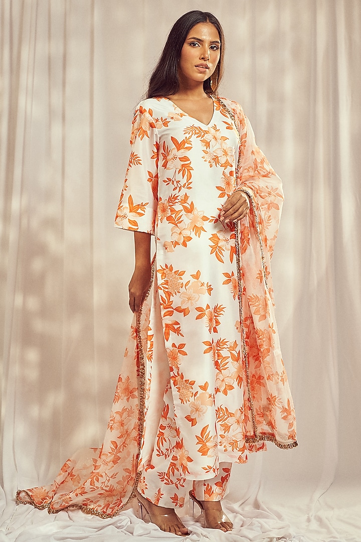 Burnt Orange Tuscan Pink Floral Printed Kurta Set by Harshita Singhvi at Pernia's Pop Up Shop