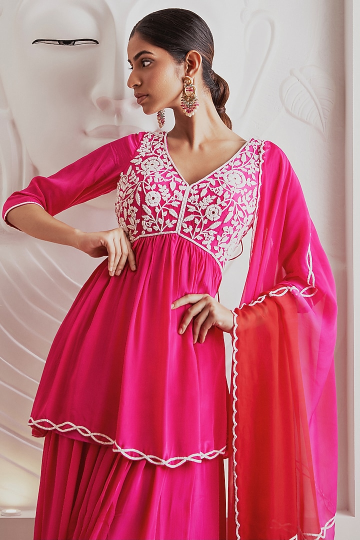 Fuchsia Pink Crepe Cutdana Embroidered Kurta Set by Harshita Singhvi at Pernia's Pop Up Shop