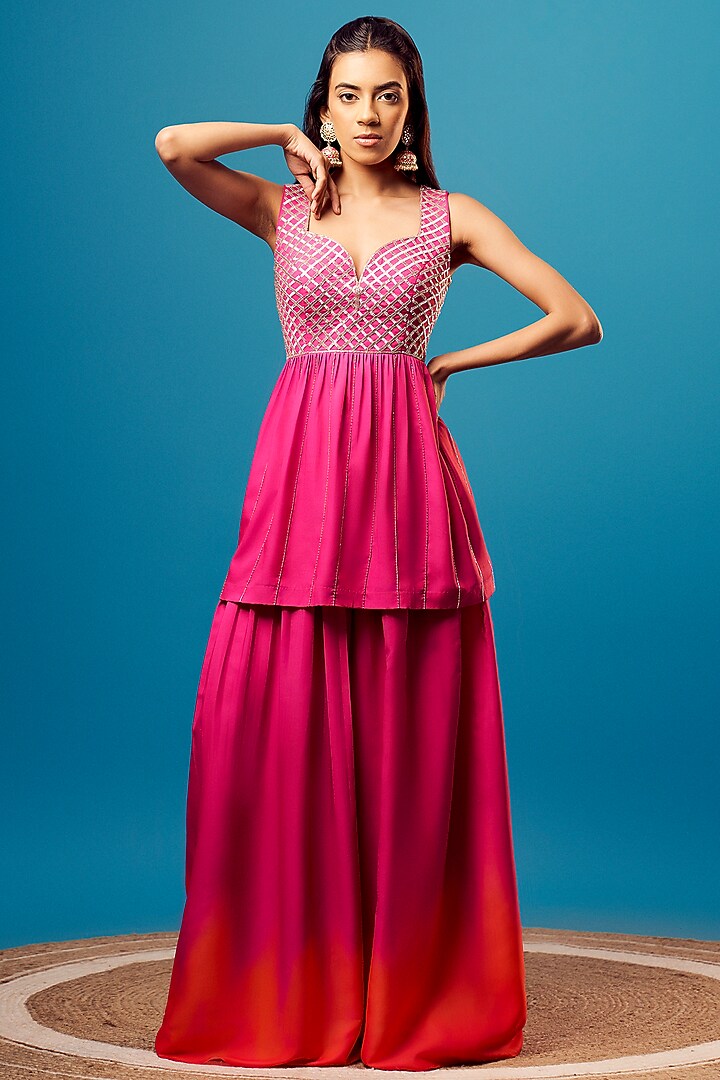Pink French Crepe Salli Embroidered Kurta Set by Harshita Singhvi at Pernia's Pop Up Shop