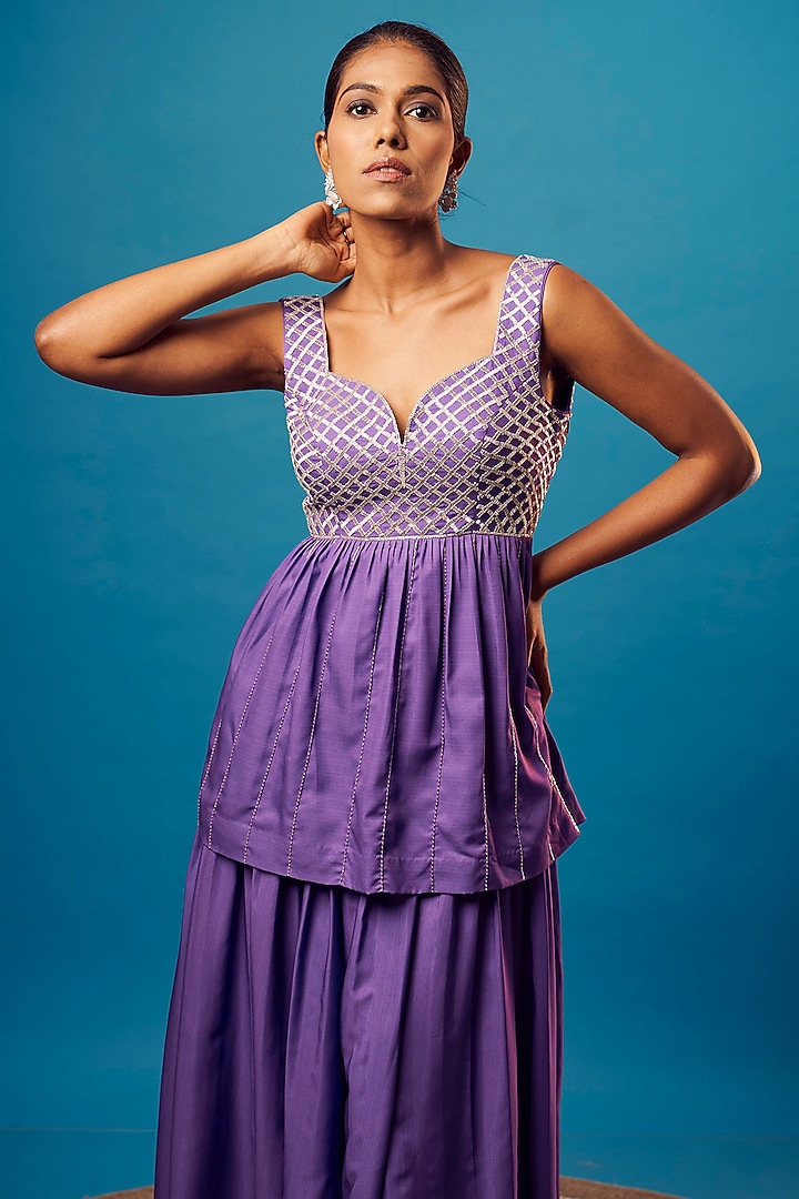 Purple French Crepe Salli Embroidered Kurta Set by Harshita Singhvi at Pernia's Pop Up Shop