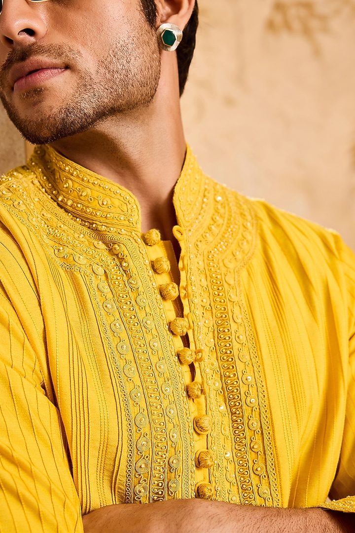 Yellow Cotton Silk Dori Embroidered Kurta Set by NITIKA GUJRAL MEN at Pernia's Pop Up Shop