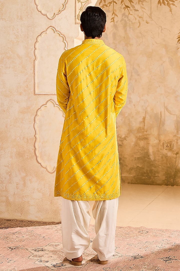 Yellow Chanderi Mirror Embroidered Kurta Set by NITIKA GUJRAL MEN at Pernia's Pop Up Shop