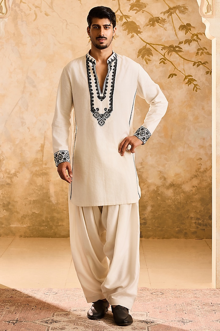 White Linen Resham Embellished Kurta Set by Histori