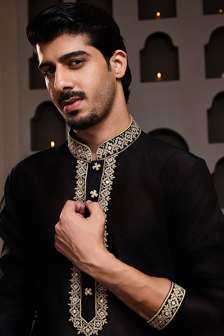 Black Chanderi Resham Embroidered Kurta Set by NITIKA GUJRAL MEN at Pernia's Pop Up Shop