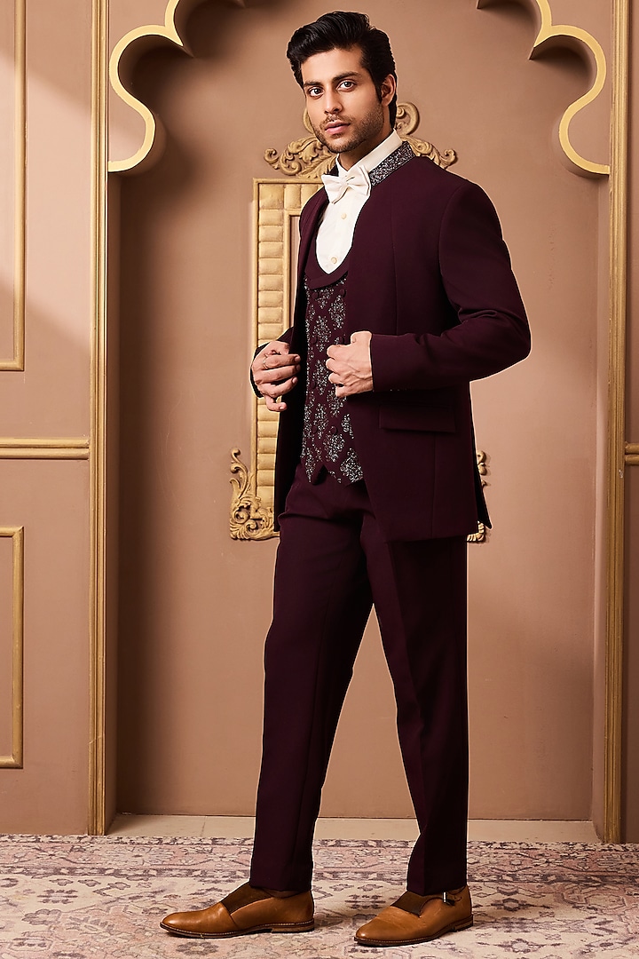 Burgundy Suiting Cutdana Embroidered Tuxedo Set by NITIKA GUJRAL MEN at Pernia's Pop Up Shop