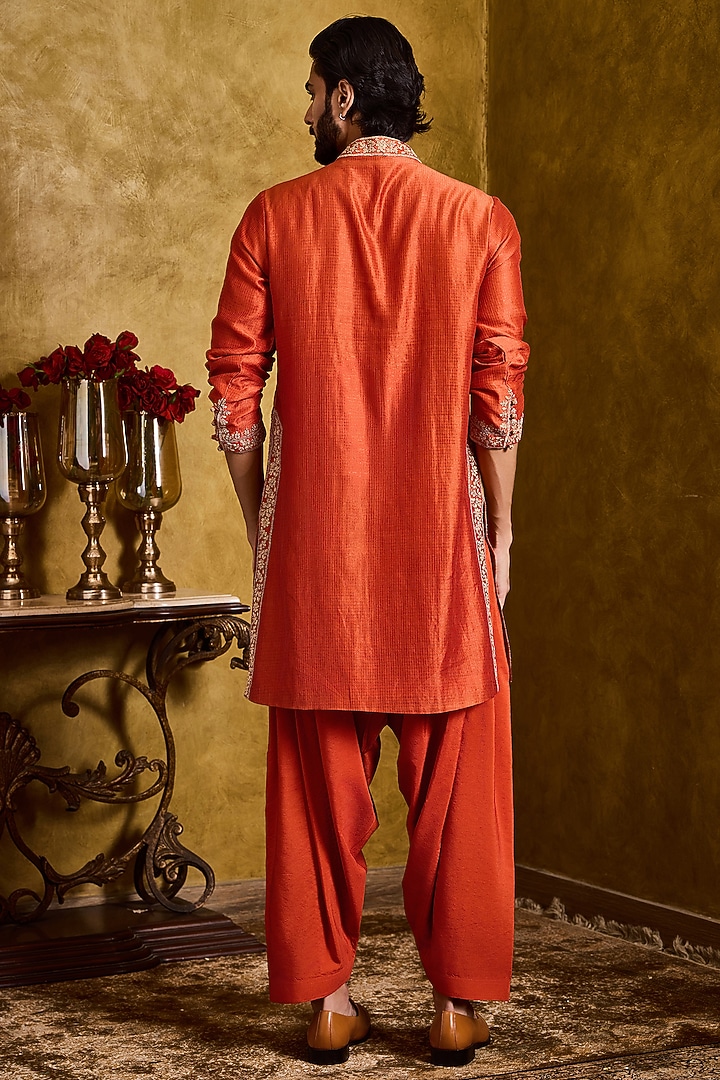 Rust Tissue Chanderi Applique Embroidered Kurta Set by NITIKA GUJRAL MEN at Pernia's Pop Up Shop