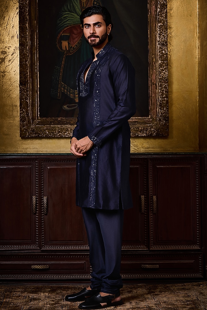 Navy Blue Chanderi Silk Sequins Embroidered Kurta Set by NITIKA GUJRAL MEN at Pernia's Pop Up Shop