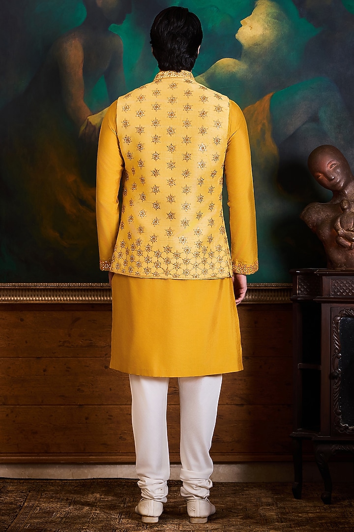 Lemon Yellow Raw Silk Resham Embroidered Bundi Set by NITIKA GUJRAL MEN at Pernia's Pop Up Shop