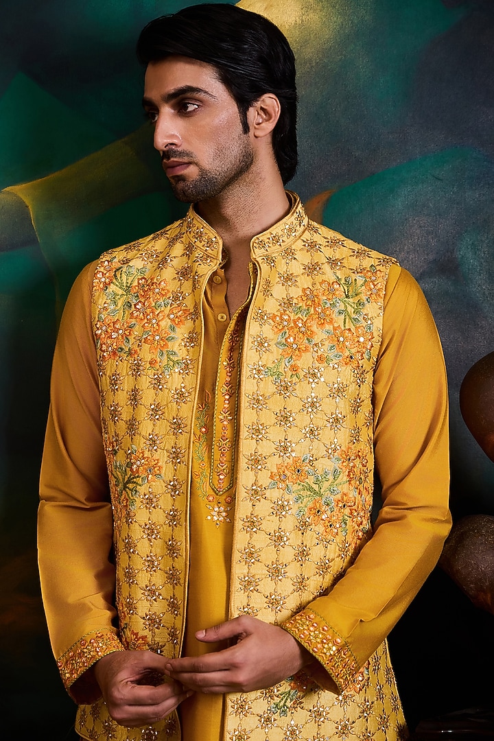 Lemon Yellow Raw Silk Resham Embroidered Bundi Set by NITIKA GUJRAL MEN at Pernia's Pop Up Shop