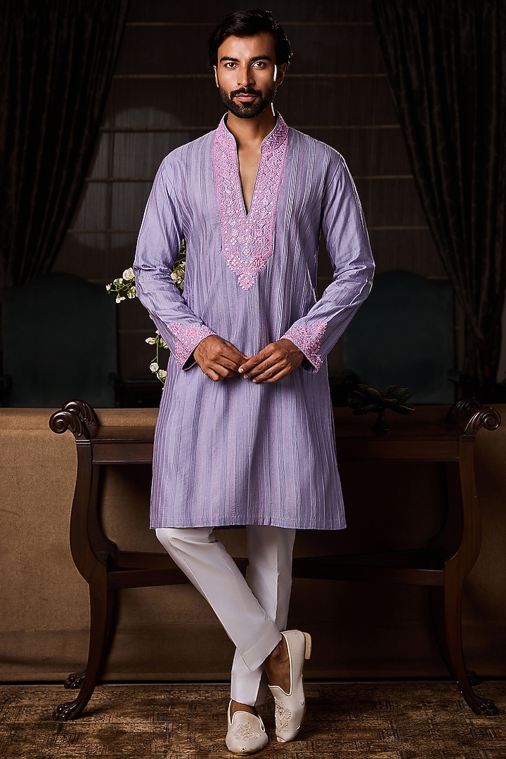 Lilac Cotton Silk Resham Embroidered Kurta Set by Histori at Pernia's Pop Up Shop