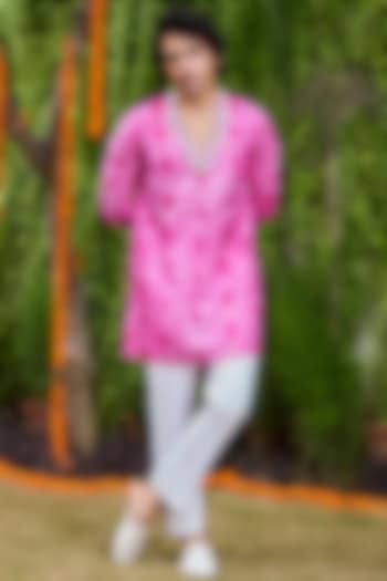 Fuchsia Mulberry Silk Bead Embroidered Kurta Set by Histori at Pernia's Pop Up Shop