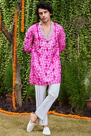 Fuchsia Mulberry Silk Bead Embroidered Kurta Set by Histori