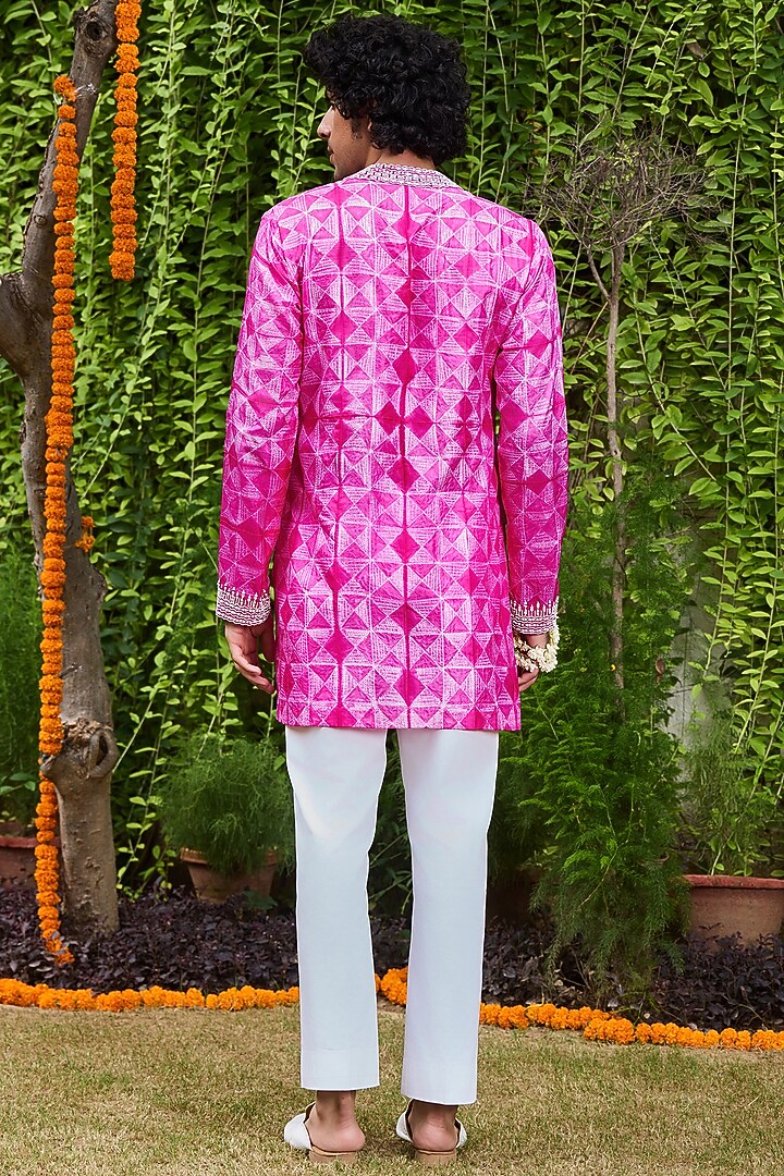 Fuchsia Mulberry Silk Bead Embroidered Kurta Set by Histori at Pernia's Pop Up Shop