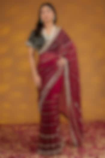 Maroon Organza Hand Embroidered Saree Set by House of Supriya at Pernia's Pop Up Shop