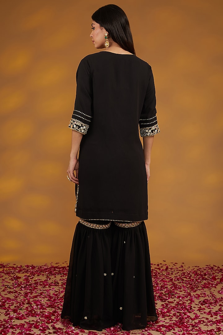 Black Georgette Zardosi Hand Embroidered Kurta Set by House of Supriya at Pernia's Pop Up Shop