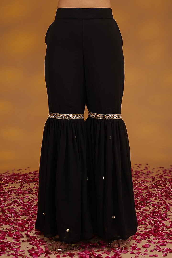 Black Georgette Zardosi Hand Embroidered Kurta Set by House of Supriya at Pernia's Pop Up Shop