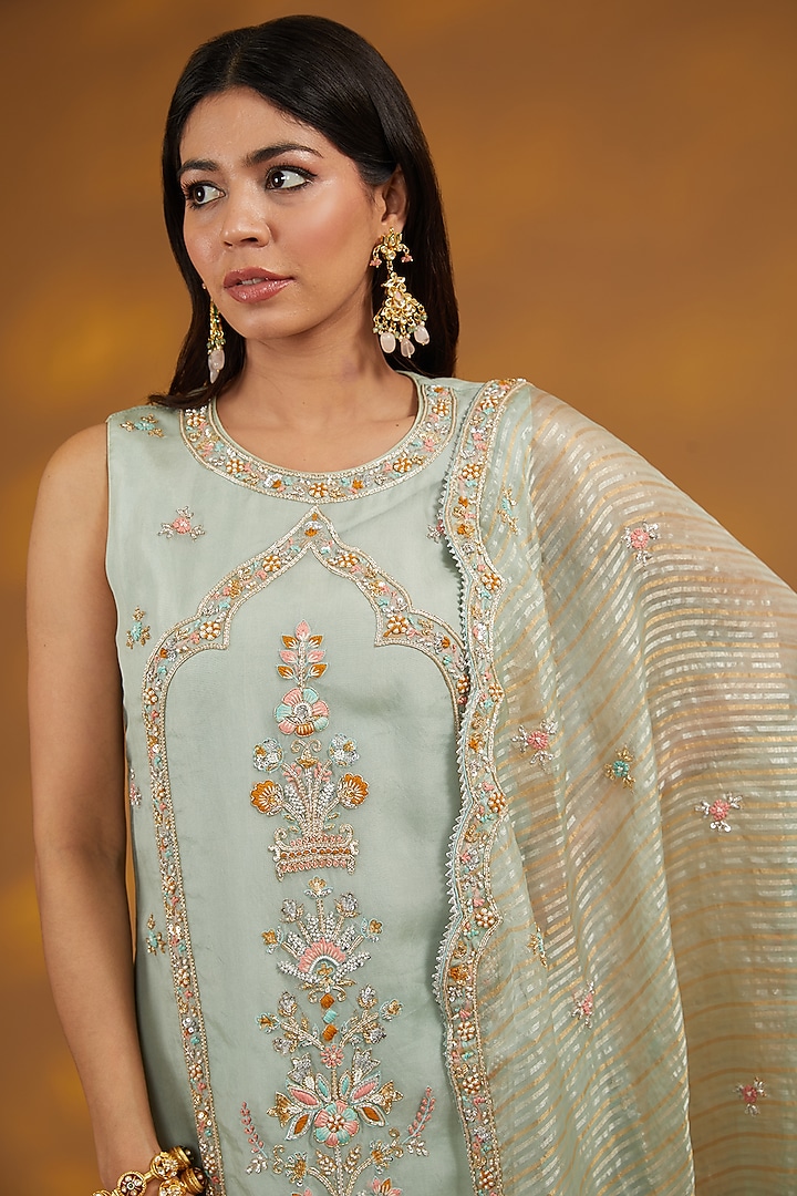 Blue Silk Organza Zardosi Hand Embroidered Incut Kurta Set by House of Supriya at Pernia's Pop Up Shop