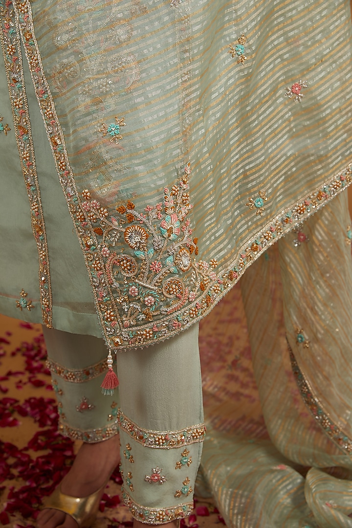 Blue Silk Organza Zardosi Hand Embroidered Incut Kurta Set by House of Supriya at Pernia's Pop Up Shop