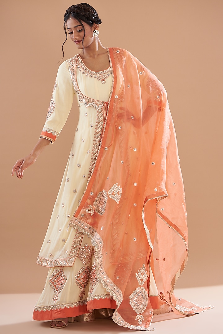 Ivory Georgette Embroidered Kalidar Kurta Set by House of Supriya at Pernia's Pop Up Shop