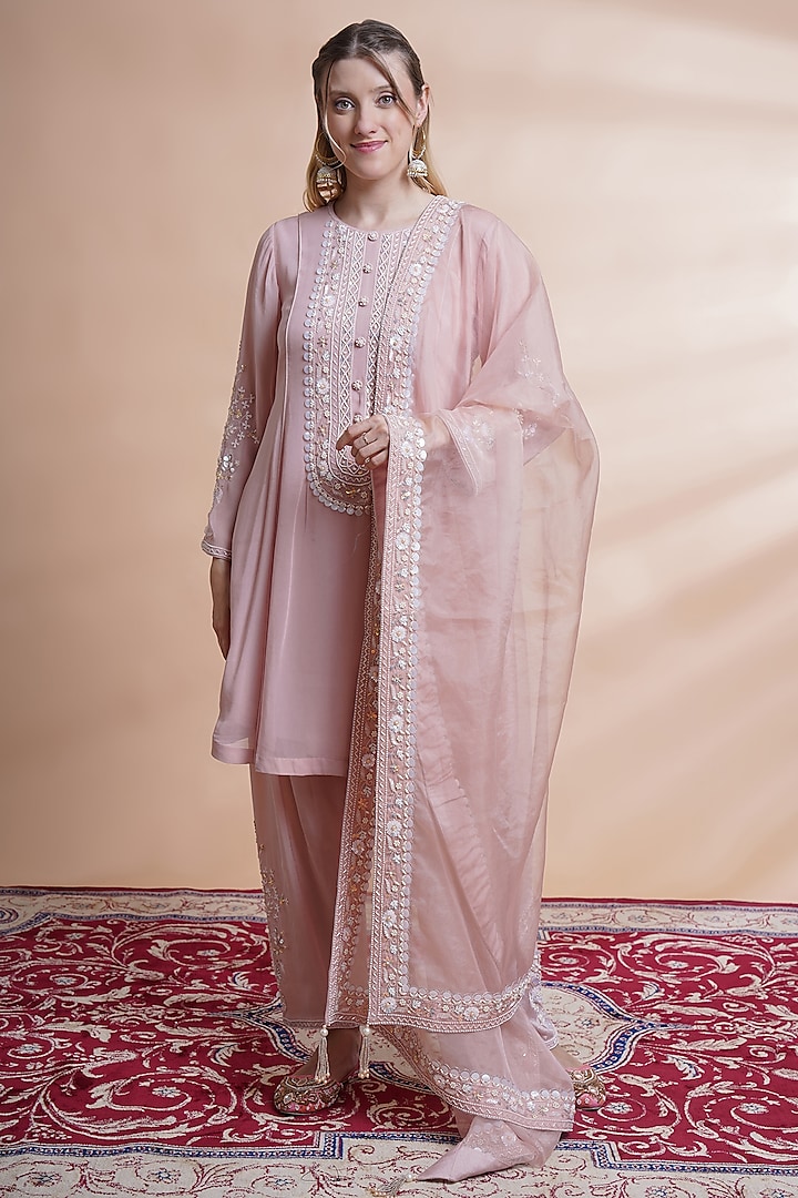 Mauve Georgette Hand Embroidered Kurta Set by House of Supriya at Pernia's Pop Up Shop